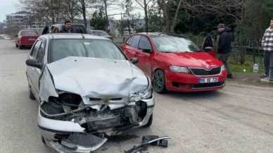 Sıklıkla kazaların olduğu caddede yine kaza: 1 yaralı
