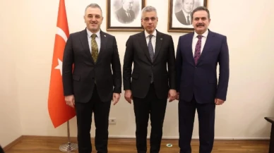 Vekil İpek ve Çilez, Bakan Memişoğlunu ziyaret etti.