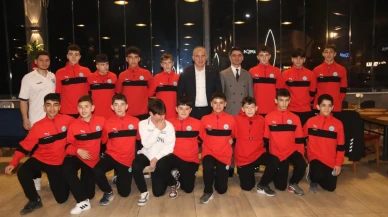 Kaymakam Kartal, finalistlerle bir araya geldi