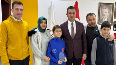 Dünya üçüncüsü Yıldız'dan Başkan Uzun'a Ziyaret