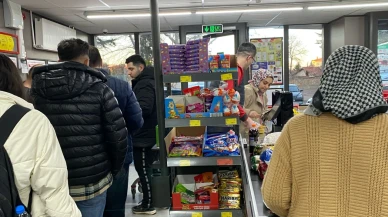 Merzifon’da İftara Dakikalar Kala Marketlerde Yoğunluk Yaşanıyor