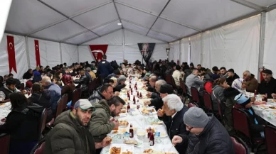 Merzifon Gençleri AŞEVİ iftar yemeğine katıldı