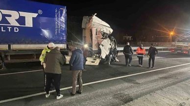 D100’da iki tır çarpıştı: 1 yaralı