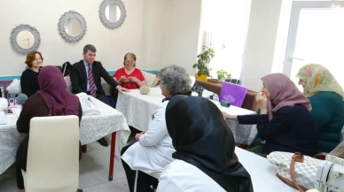 Vali Bakan, Halk Eğitimi Merkezi'nde İncelemelerde Bulundu
