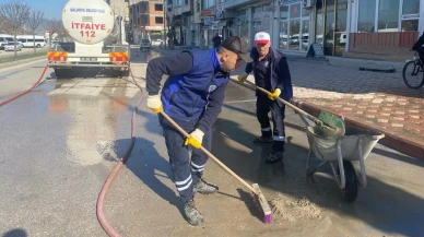 Suluova Belediyesi’nden Kuyu Suyu ile Çevre Dostu Temizlik