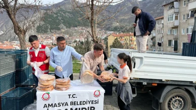 Vatandaşlarla Pide İkramı
