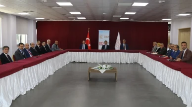 Özkan Başkanlığında Eğitim Değerlendirme Toplantısı Düzenlendi