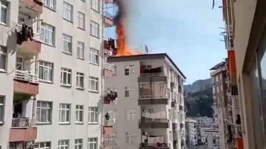 Tadilat sırasında çatıda yangın çıktı!