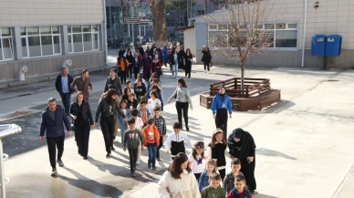 “Küçük Kadrajlardan Büyük Anlar” Sergisi Miniklerle Buluştu