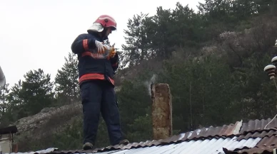 İş yerindeki baca yangını korkuttu