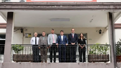 Amasya’da Sınıfta Sürpriz Misafir: Vali Bakan