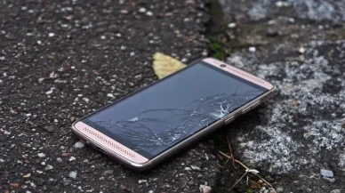 Rüyada Telefon Parçalandığını Görmek Ne Anlama Gelir? İşte Detaylı Tabirler