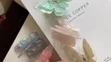 Kadınlarda 2025 Toka Modası Uçuşa Geçiyor