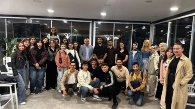 Başkan ve Gençlerden Keyifli Akşam