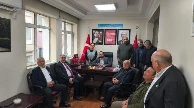 Amasya CHP’ye Esnaf Birliği Ziyareti