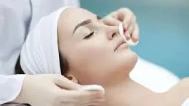 Kadınlarda Günlük Yüz Bakımının Önemi Artıyor