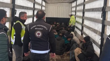 Amasya’da Tır Dorsesinde 42 Düzensiz Göçmen Yakalandı