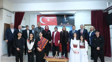“Sevginin Dili Cicim Dokumada” Sergisi ve Paneli Amasya’da Gerçekleştirildi