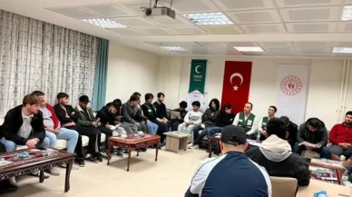 Amasya Sultan Bayezid Erkek Yurdu’nda Yeşilay’dan Akran Eğitimi