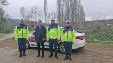 Demirgül’den Trafik Kontrol Noktasına Bayram Ziyareti