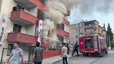 Yurt Binasında Yangın Korku Dolu Anlar Yaşattı, İtfaiye Hızla Devrede!