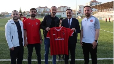 Sungurlu’da Tuncay Şanlı’ya Sevgi Seli!