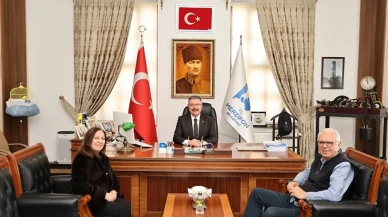 Başkan Kargı, Misafirlerini Makamında Ağırlamaya Devam Ediyor