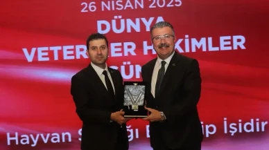 Dünya Veteriner Hekimler Günü'nde Alp Kargı'ya Onur
