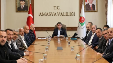 Amasya Muhtarları Vali Bakan’la Buluştu