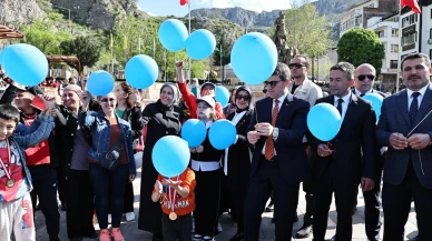 Amasya’da Mavi Balonlarla Otizme Farkındalık