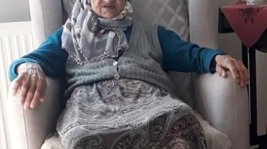 Otomobilin çarptığı kadın hayatını kaybetti