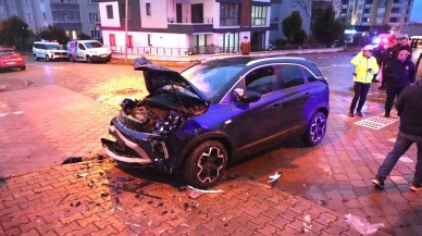 SUV araç ile otomobil çarpıştı: 6 yaralı