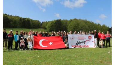 Kaymakam Karaaslan Tavşan Dağı’nda Vatandaşlarla Yürüdü
