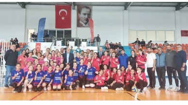 Voleybol Finali Gümüşhacıköy’de Coşku Dolu Anlara Sahne Oldu!