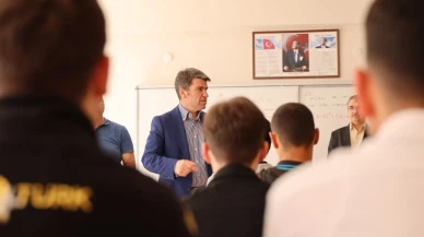 Vali Önder Bakan’dan Meslek Lisesine Ziyaret: “Eğitim, Geleceğin Anahtarıdır”