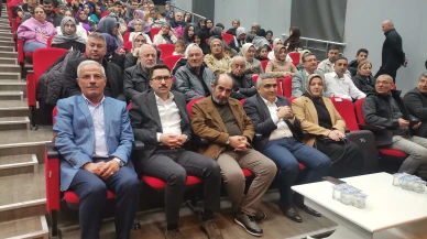 Merzifon’da Divan Edebiyatı ve Tasavvuf Konulu Söyleşi Yoğun İlgi Gördü