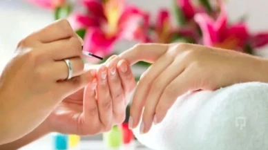 Rüyada Oje Sürmek Ne Anlama Gelir? Rüyada Oje Görmek ve Çıkarmanın Gizemli Mesajları