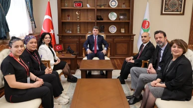Hemşireler Günü’nde Vali Önder Bakan’a Anlamlı Ziyaret