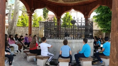 Gençler, Şehirlerin Kalbinde Buluşuyor: Kara Mustafapaşa Camii Ziyaretiyle Tarihle Bütünleştiler