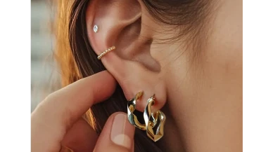 Altın ve Pırlanta Piercingler Trend Oluyor: Geleneksel Takılar Yerini Modern Tasarımlara Bırakıyor