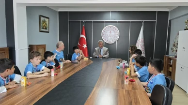 Suluova'da Zeka Oyunlarının Şampiyonları Ödüllendirildi!