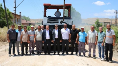 Başkan Rıfat Uzun, Suluova’da Asfalt Sezonunu Yenidoğan Mahallesi’nde Başlattı