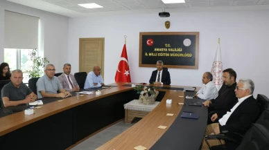 Amasya İl Millî Eğitim Müdürlüğü'nde Haftalık Eğitim Değerlendirme Toplantısı Yapıldı