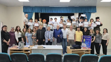 Suluova’da “Bir Kitap da Sen Anlat” Etkinliğiyle Kitaplar Sahnede Canlandı