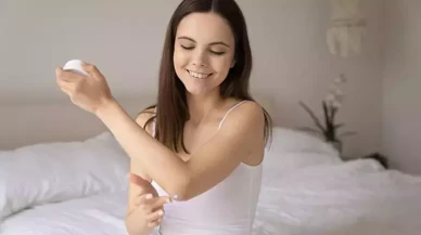 Retinol Vücut Losyonlarında Yeni Trend: Dirsekten Dekolteye Cilt Yenileyici Etki!