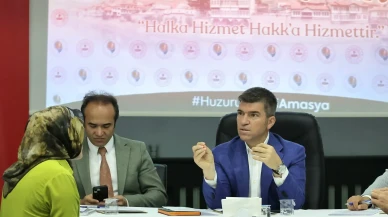 Amasya Valisi Önder Bakan, Halk Günü’nde Vatandaşları Dinledi