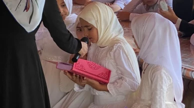 Kur’an-ı Kerim’e Geçen Öğrenciler Ödüllendirildi