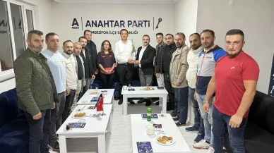 Merzifon Gençlerinden Anahtar Parti’ye Vefa Fidanı