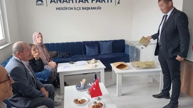 A Parti’de Uğur Sapan Güven Tazeledi