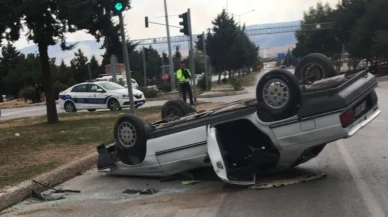 Merzifon’da Takla Atan Otomobilde 2 Kişi Yaralandı